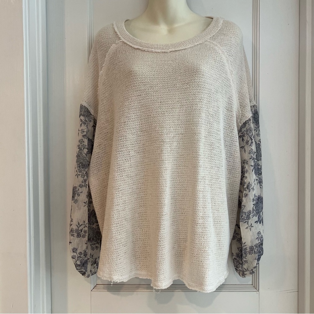 Blu-Pepper Crochet Knit Sweater with Flowing Sleeves NWOT